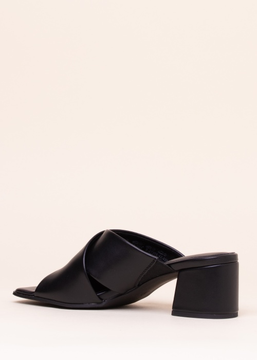 Marco Tozzi bateliai