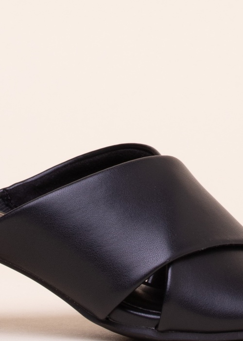 Marco Tozzi bateliai