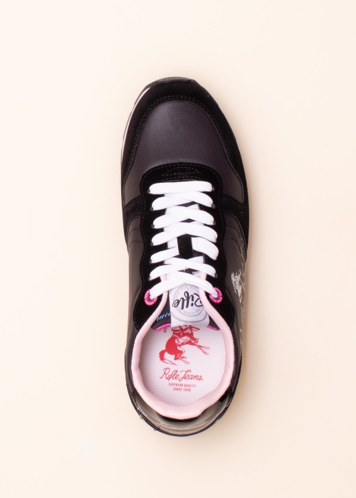 Rifle laisvalaikio bateliai Sonny