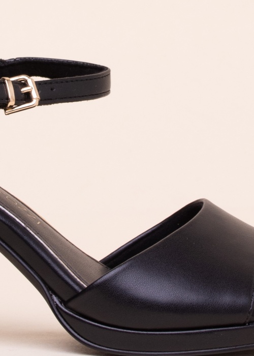 Marco Tozzi bateliai