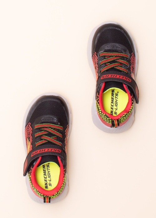 Skechers blyksintys laisvalaikio batai Magna