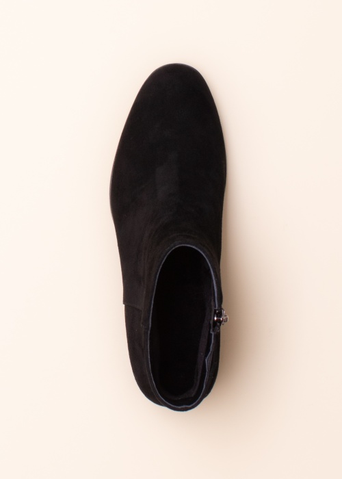 Loretta Vitale aulinukai