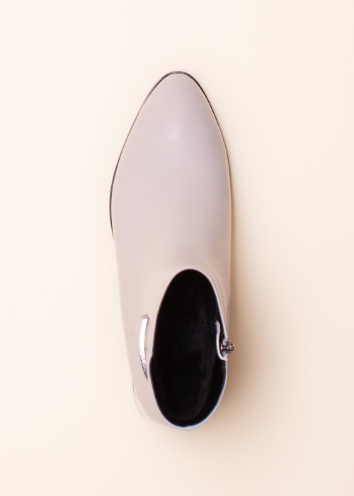 Loretta Vitale aulinukai