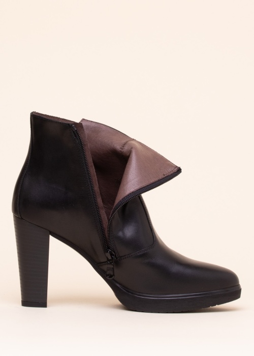 NeroGiardini aulinukai