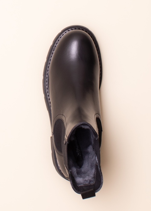 NeroGiardini aulinukai