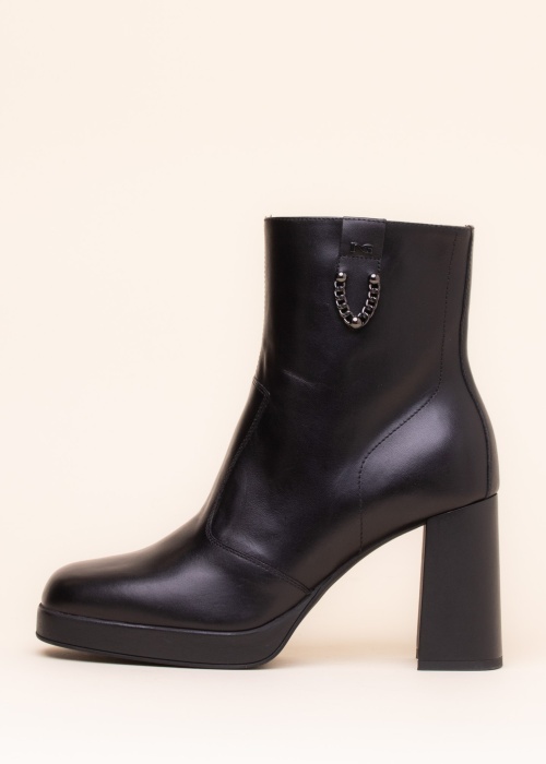 NeroGiardini aulinukai