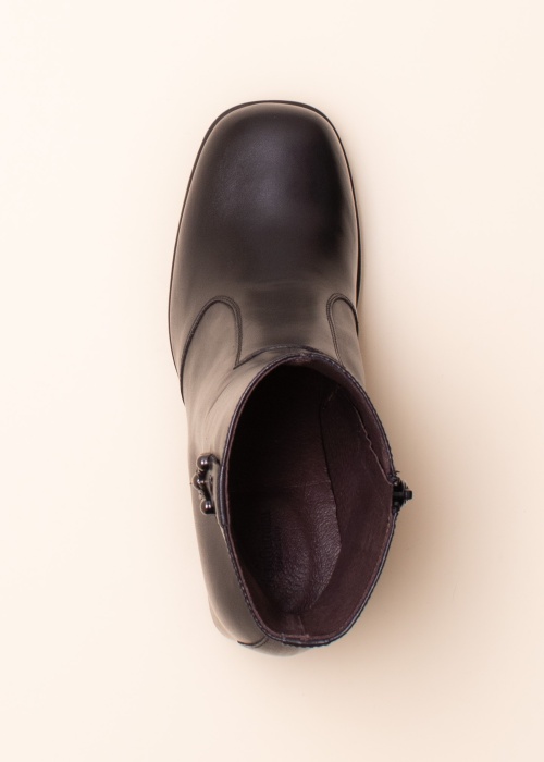 NeroGiardini aulinukai