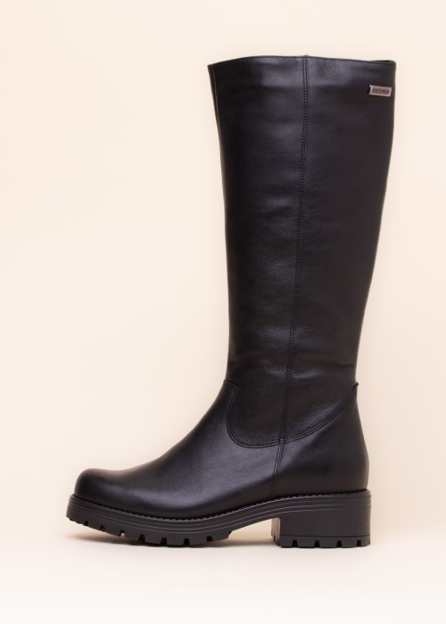 Aaltonen batai su spygliais