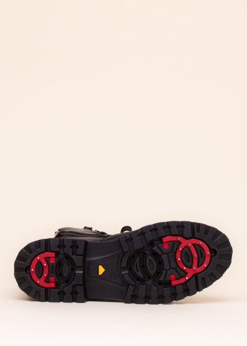 Aaltonen aulinukai su spygliais