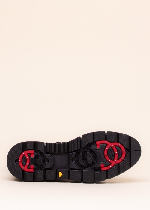 Aaltonen aulinukai su spygliais