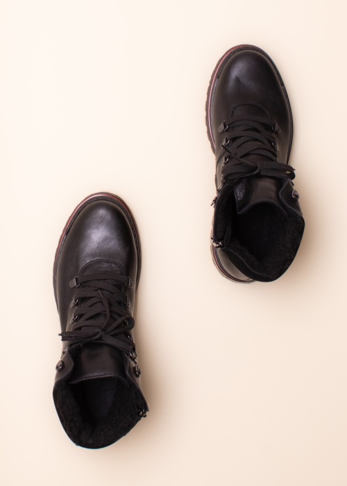 Aaltonen aulinukai su spygliais