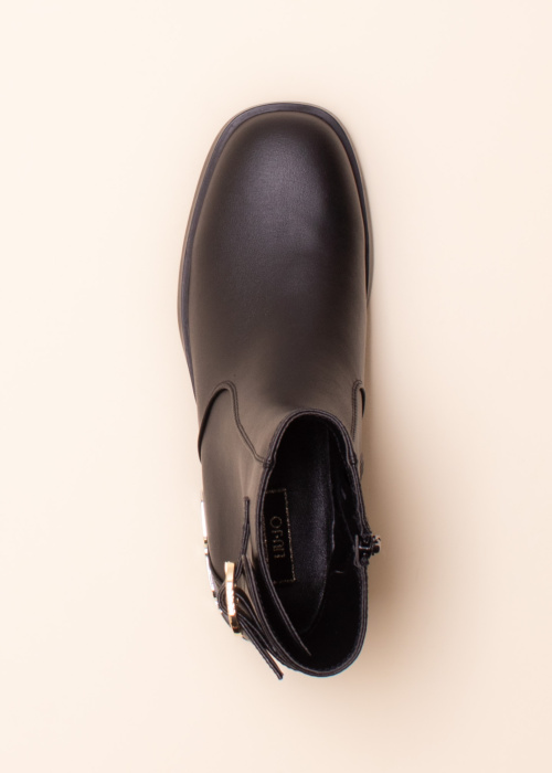 Liu-Jo aulinukai Yogi 06