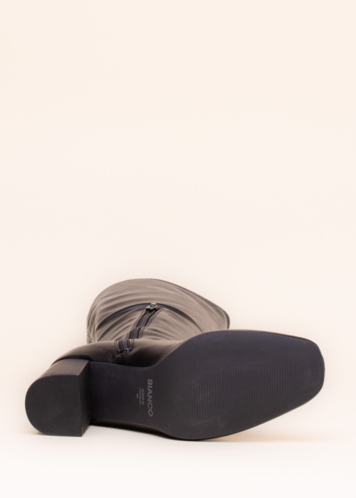 Bianco batai Biaellie