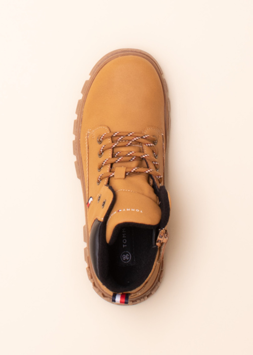 Tommy Hilfiger aulinukai Michigan