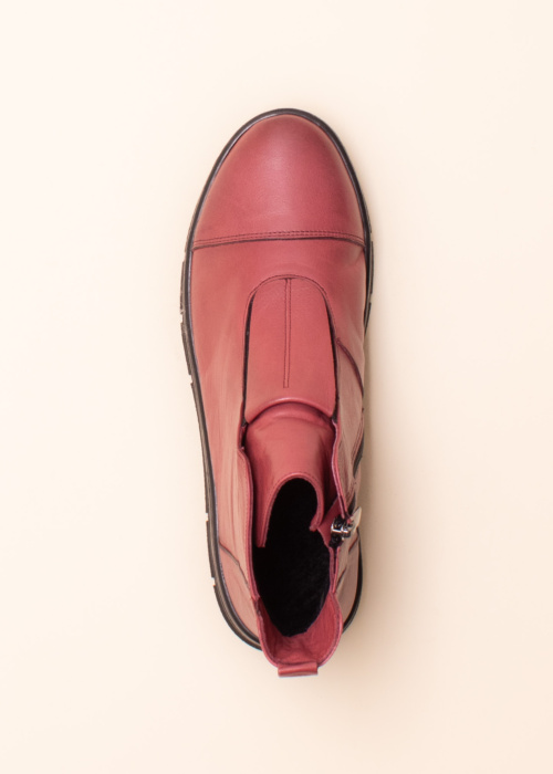 Molly Bessa aulinukai