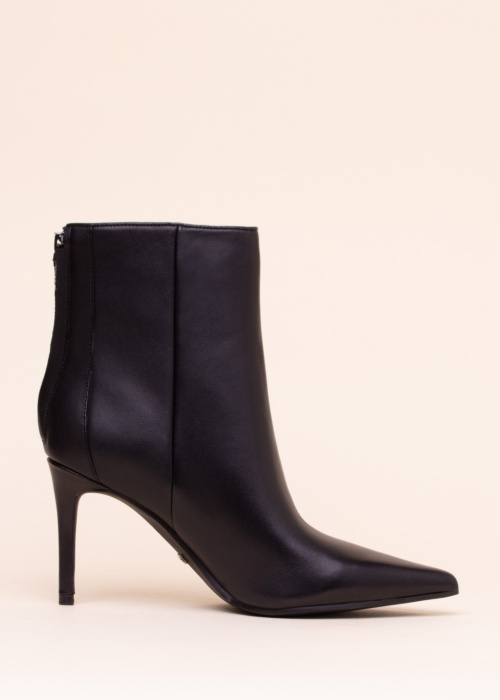 Guess aulinukai Feyly