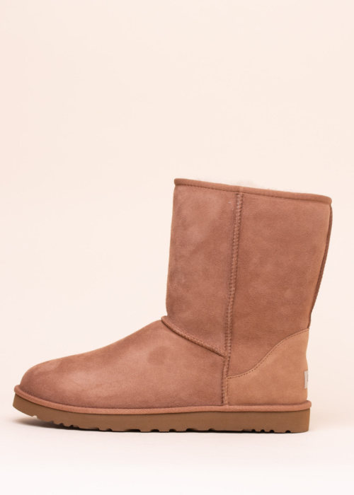 UGG aulinukai Classic Short