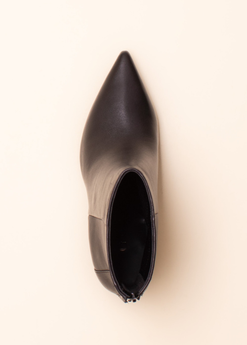 Guess aulinukai Feyly