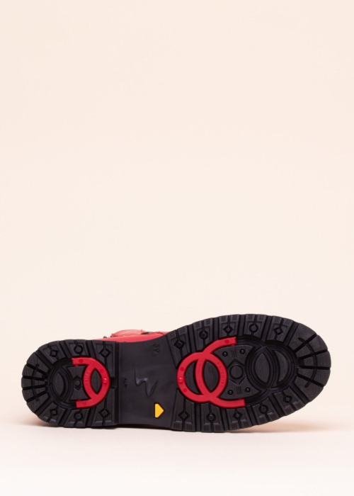 Aaltonen aulinukai su spygliais