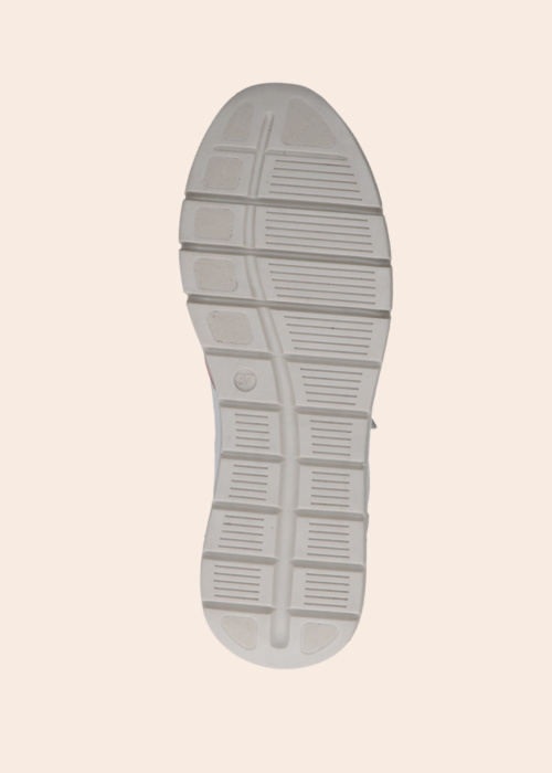 Caprice laisvalaikio bateliai