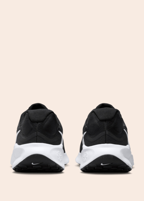 Nike bėgimo bateliai Revolution 7