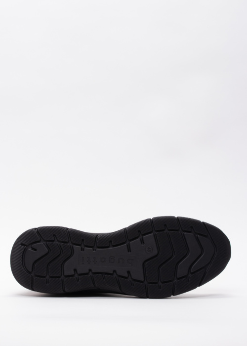 Bugatti laisvalaikio bateliai Soa