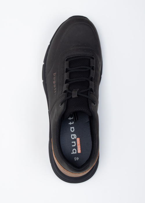 Bugatti laisvalaikio bateliai Soa