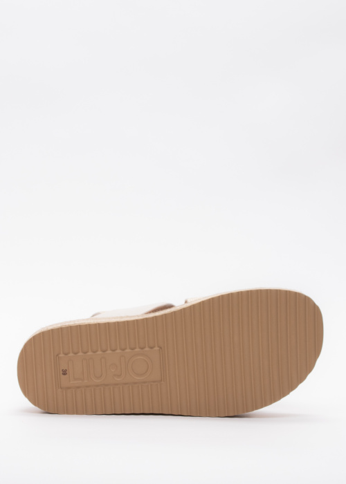 Liu-Jo bateliai Panarea 02