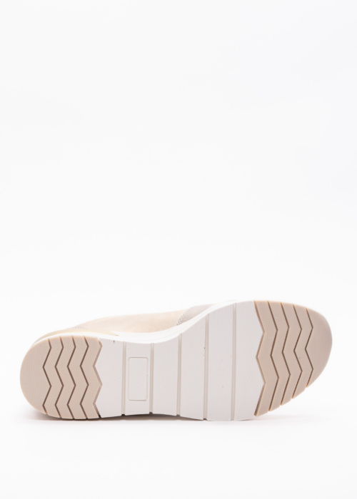 SJ laisvalaikio bateliai