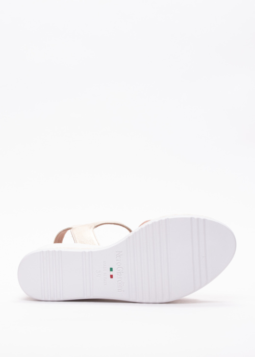 NeroGiardini bateliai