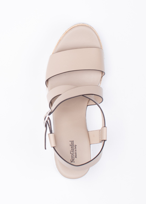 NeroGiardini bateliai