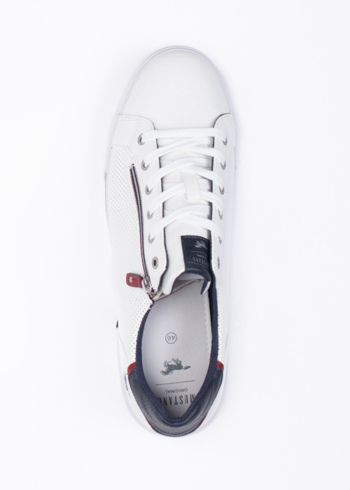 Mustang laisvalaikio batai