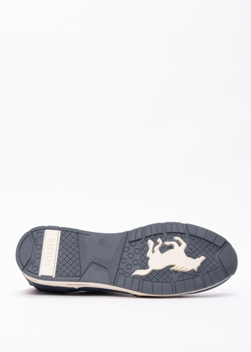 Mustang laisvalaikio bateliai