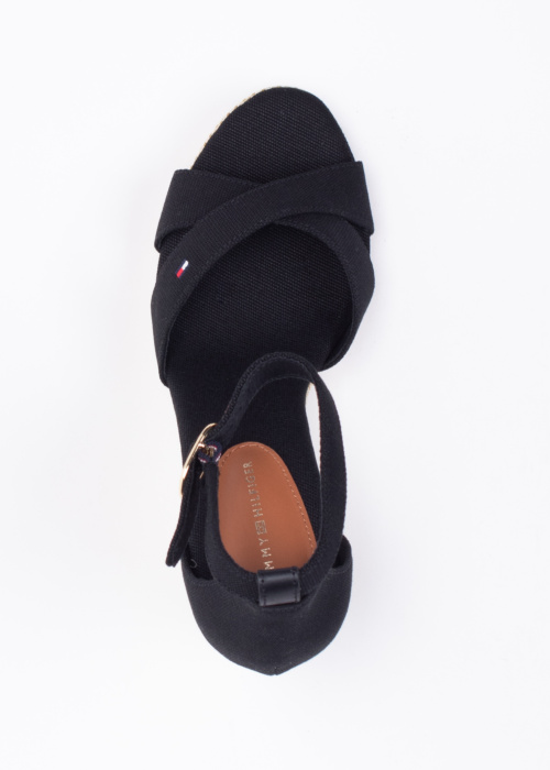 Tommy Hilfiger bateliai