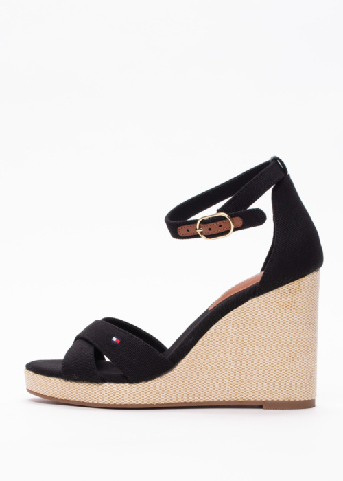 Tommy Hilfiger bateliai