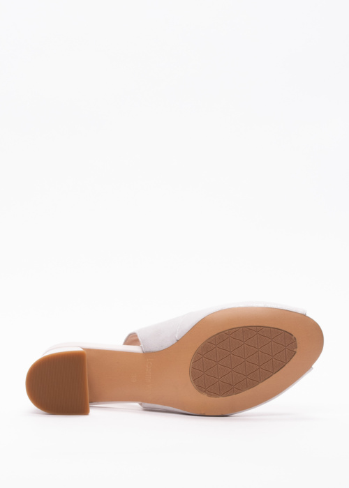 Loretta Vitale bateliai