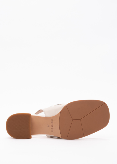 Loretta Vitale bateliai