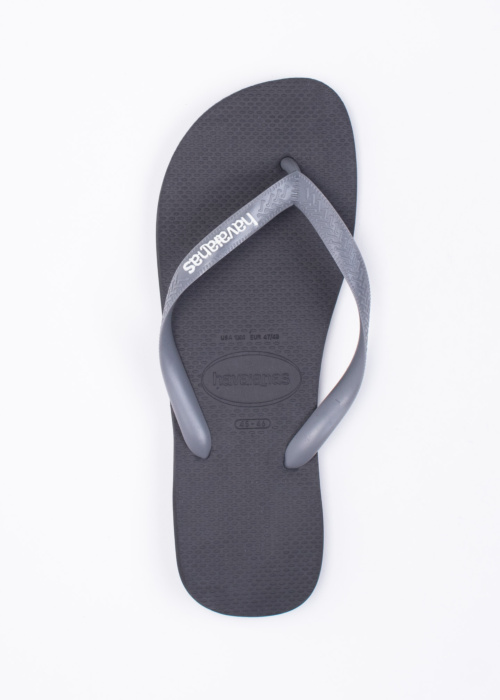 Havaianas šlepetės per pirštą