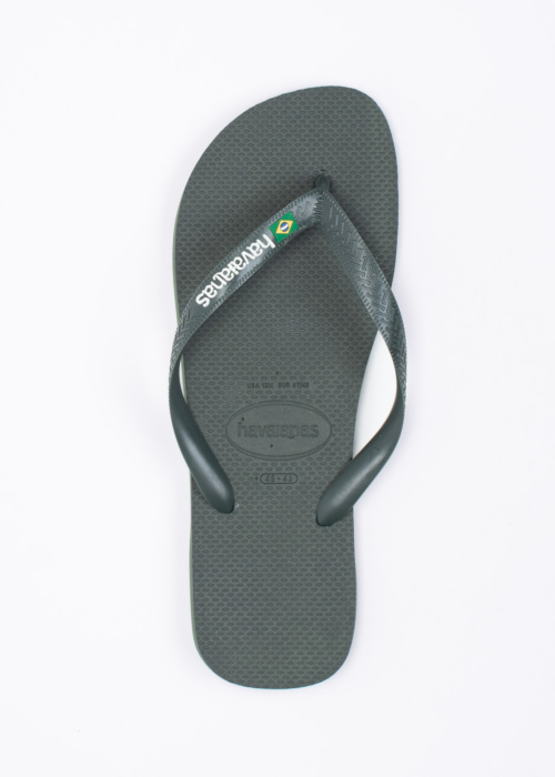 Havaianas šlepetės per pirštą