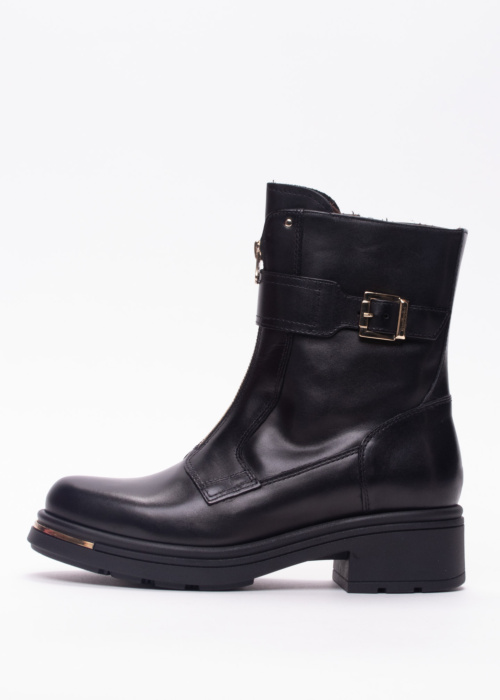 NeroGiardini aulinukai