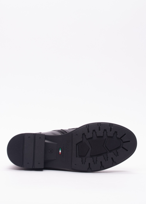 NeroGiardini aulinukai