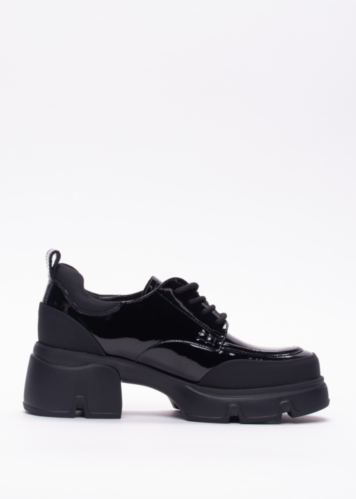 Loretta Vitale bateliai