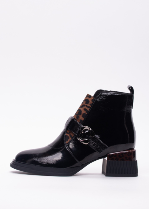 Loretta Vitale aulinukai