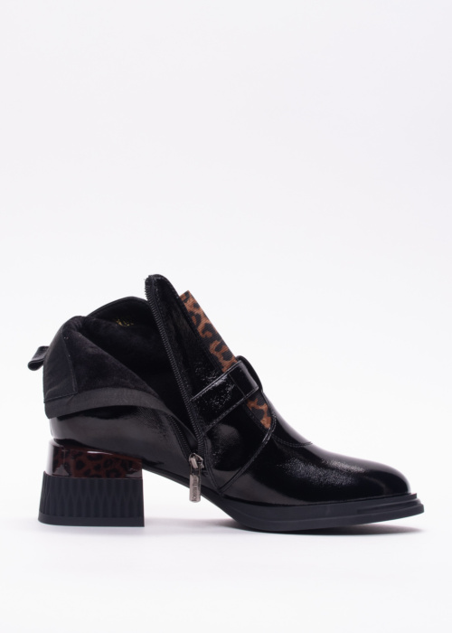 Loretta Vitale aulinukai