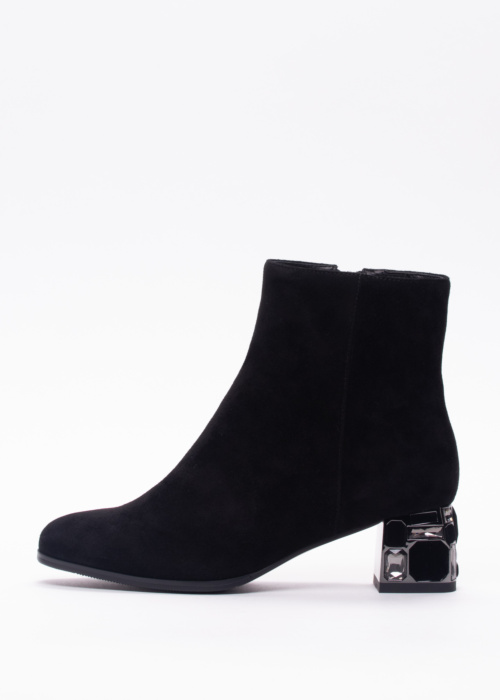 Loretta Vitale aulinukai