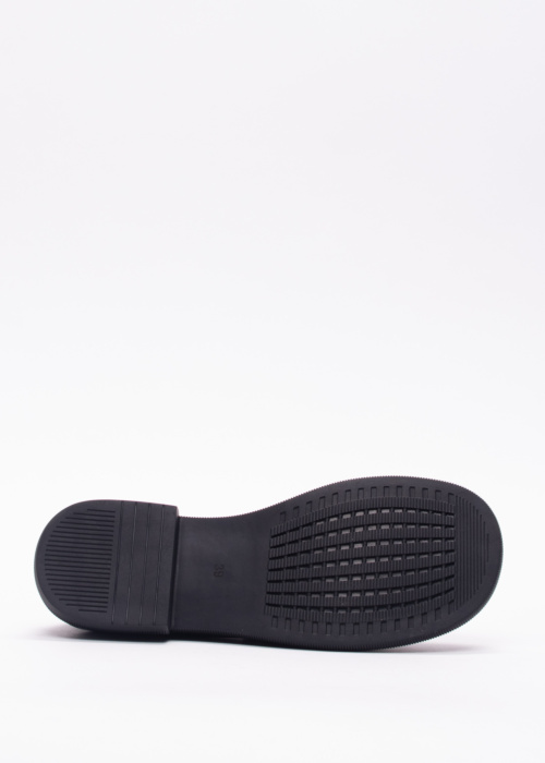 Loretta Vitale bateliai