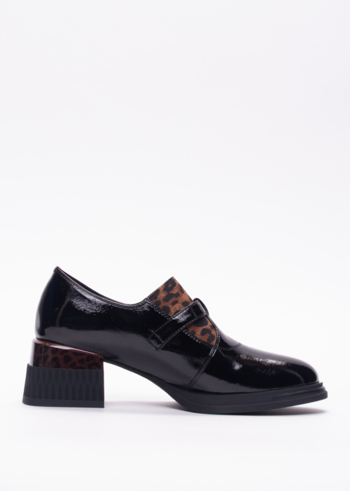 Loretta Vitale bateliai