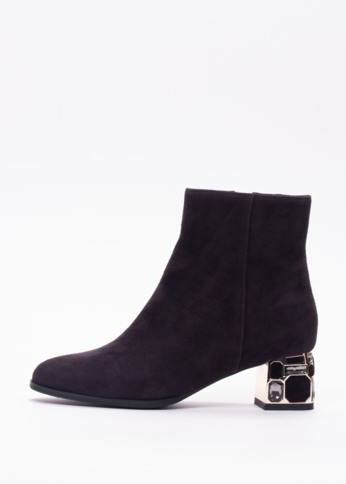 Loretta Vitale aulinukai