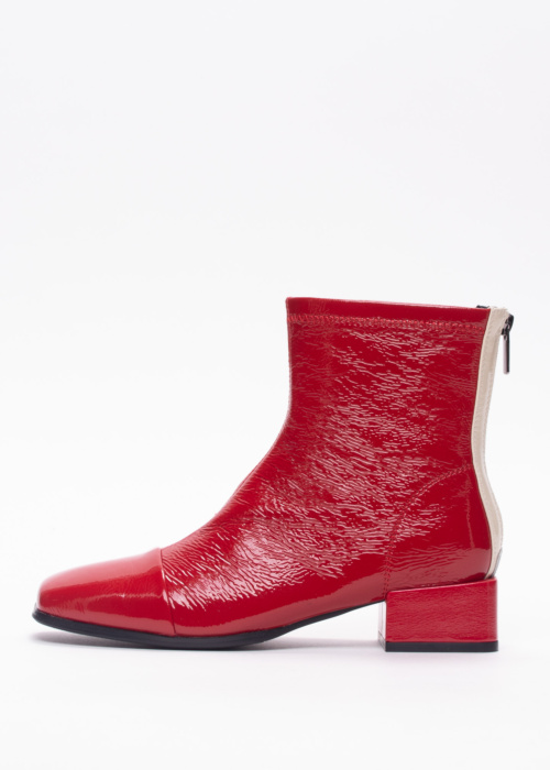 Loretta Vitale aulinukai