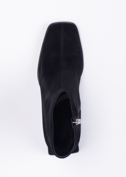 Loretta Vitale aulinukai